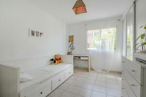 Apartamento de 4 dormitorios - El Madroñal - La Pineda (2)