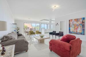 9 Bedroom Villa - Arona (3)
