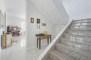 9 Bedroom Villa - Arona (0)