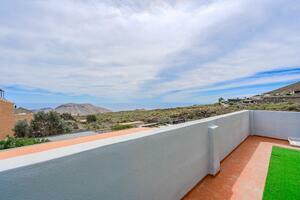 9 Bedroom Villa - Arona (2)