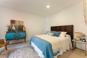 Luxury 4 Bedroom Villa -  La Caleta (0)