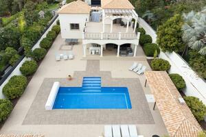 5 Bedroom Villa -  La Caleta (1)