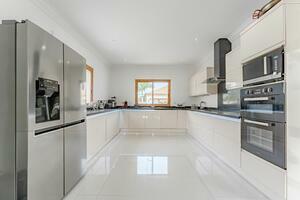 5 Bedroom Villa -  La Caleta (3)