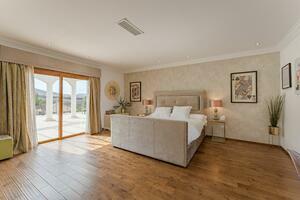 5 Bedroom Villa -  La Caleta (2)