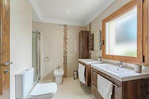5 Bedroom Villa -  La Caleta (1)