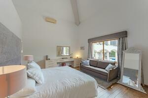 5 Bedroom Villa -  La Caleta (0)