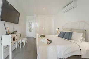 Villa de 4 dormitorios -  La Caleta (3)