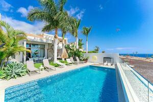 Villa de 4 dormitorios -  La Caleta (0)