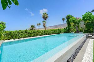 5 Bedroom Villa -  La Caleta (0)