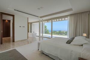 5 Bedroom Villa -  La Caleta (0)