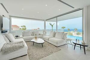 Luxury 4 Bedroom Villa - Callao Salvaje (2)