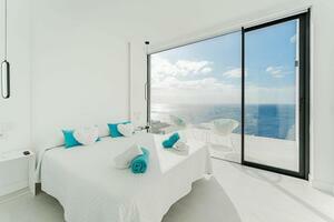 Seafront Luxury 3 Bedroom Villa - Santa Cruz (2)