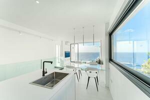 Seafront Luxury 3 Bedroom Villa - Santa Cruz (1)