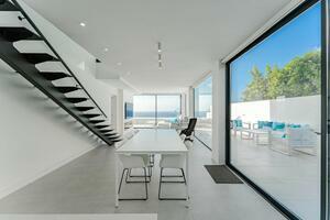 Seafront Luxury 3 Bedroom Villa - Santa Cruz (1)