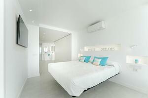 Seafront Luxury 3 Bedroom Villa - Santa Cruz (3)