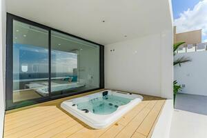 Seafront Luxury 3 Bedroom Villa - Santa Cruz (1)