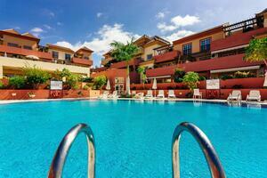 4 Bedroom Penthouse -  Bahía del Duque - Terrazas del Duque (2)