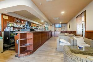 Business -  La Caleta (0)