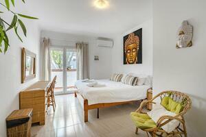 6 Bedroom Villa - San Eugenio Alto (3)