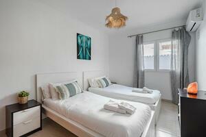 6 Bedroom Villa - San Eugenio Alto (3)