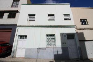 12 Bedroom House - La Laguna (2)