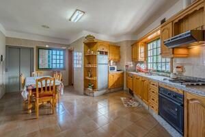 4 Bedroom House - Tejina (2)