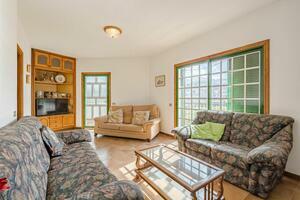 4 Bedroom House - Tejina (2)