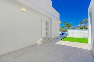 Luxury 3 Bedroom Villa - San Eugenio Alto (0)