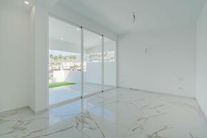 Luxury 3 Bedroom Villa - San Eugenio Alto (2)