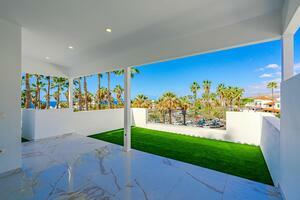 Luxury 3 Bedroom Villa - San Eugenio Alto (3)