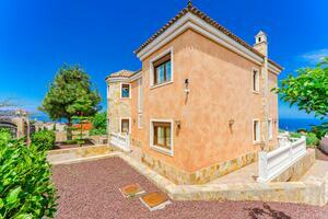 4 Bedroom Villa - Tacoronte (2)