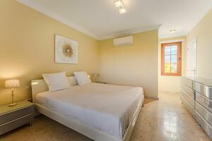 Luxury 3 Bedroom Villa -  Bahía del Duque - Villas del Duque (1)