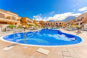 Luxury 3 Bedroom Villa -  Bahía del Duque - Villas del Duque (2)