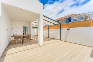 2 Bedroom Townhouse - Playa San Juan (0)