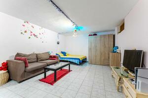 Business - Playa San Juan (1)