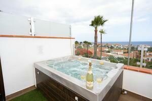 Villa de 4 dormitorios - Amarilla Golf (3)