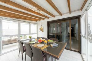 Villa de 4 dormitorios - Amarilla Golf (2)