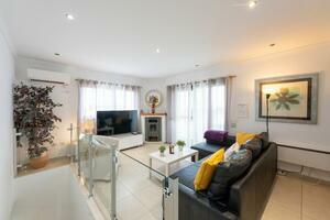 Villa de 4 dormitorios - Amarilla Golf (3)