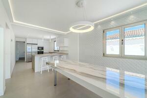 7 Bedroom Villa - Puerto de Santiago (0)