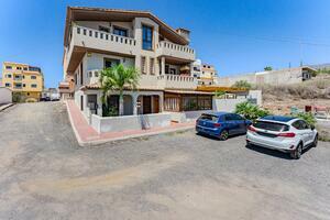 1 Bedroom Apartment - Buzanada (2)