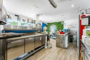 Business - Torviscas Bajo (2)