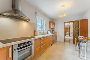 4 Bedroom Villa - El Madroñal (0)