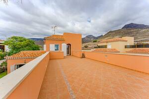 4 Bedroom Villa - El Madroñal (0)