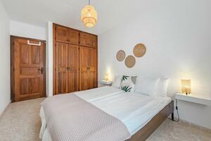 Business - Playa San Juan (1)