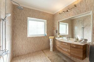 Villa di 11 Camere - Armeñime (0)