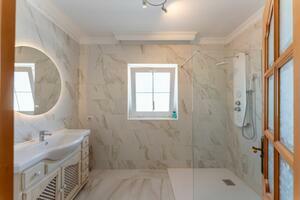 Villa di 11 Camere - Armeñime (2)