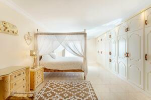 Villa di 11 Camere - Armeñime (1)