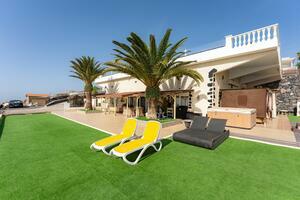 Villa di 11 Camere - Armeñime (1)