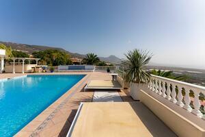 Villa di 11 Camere - Armeñime (2)