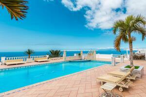 Villa di 11 Camere - Armeñime (2)